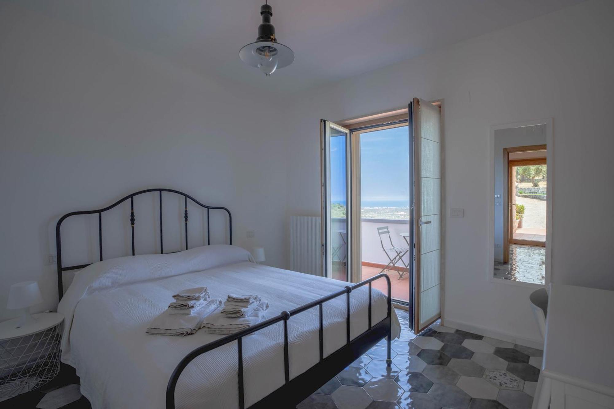 Terracielomare Apartments Монополи Екстериор снимка